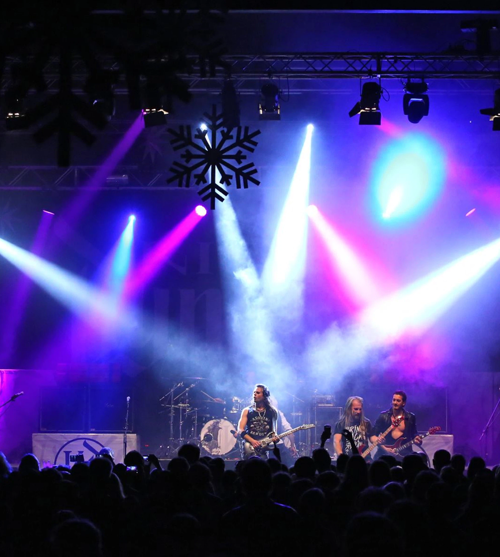 Cinnirí ag gluaiseacht